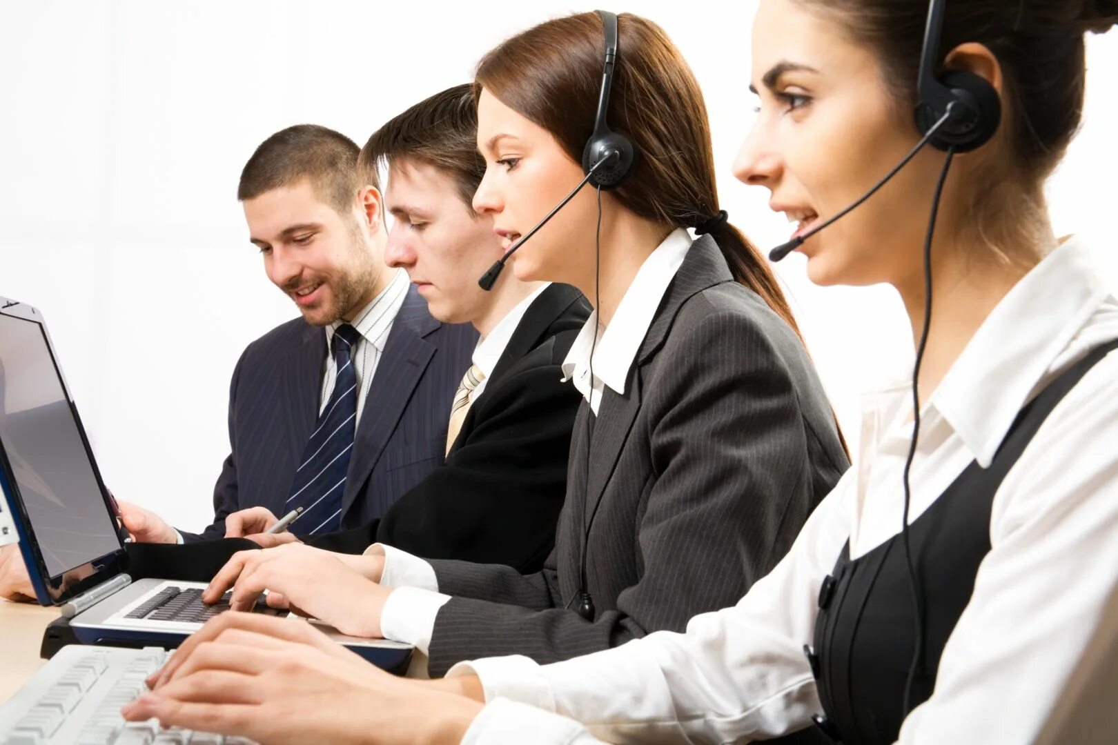 Call your service. Колл центр. контакт центр. оператор call центра. клиент и оператор.