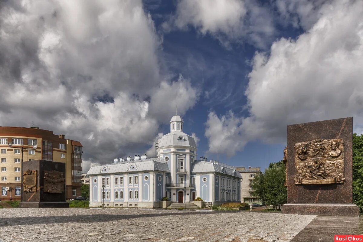 Гор ломоносов. Гор ломоносов. Ломоносов парк ораниенбаум. Большой меншиковский дворец в ораниенбауме. Гор ломоносов.