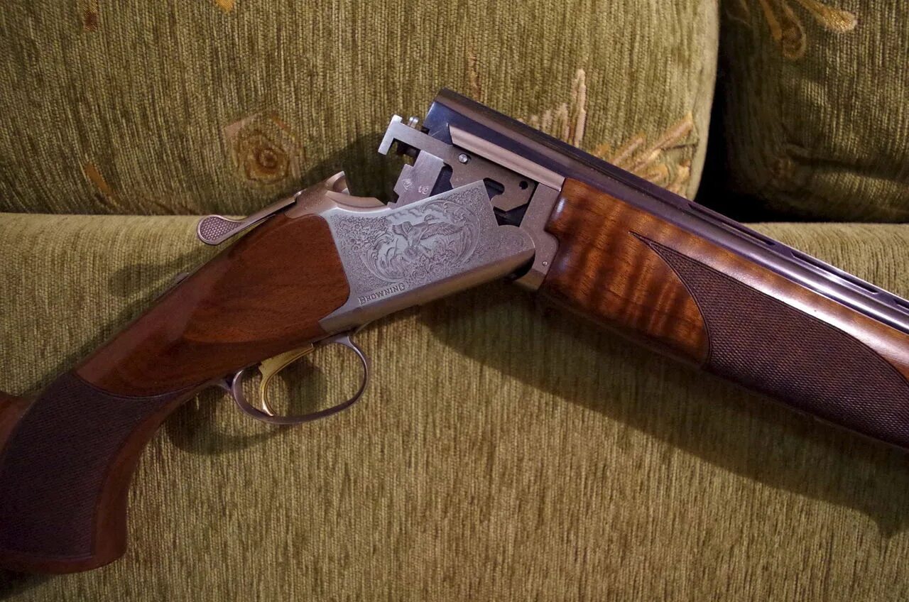 Бельгийский браунинг авто 5. Browning 525. Ружья browning. Ружья browning. Ружья browning.