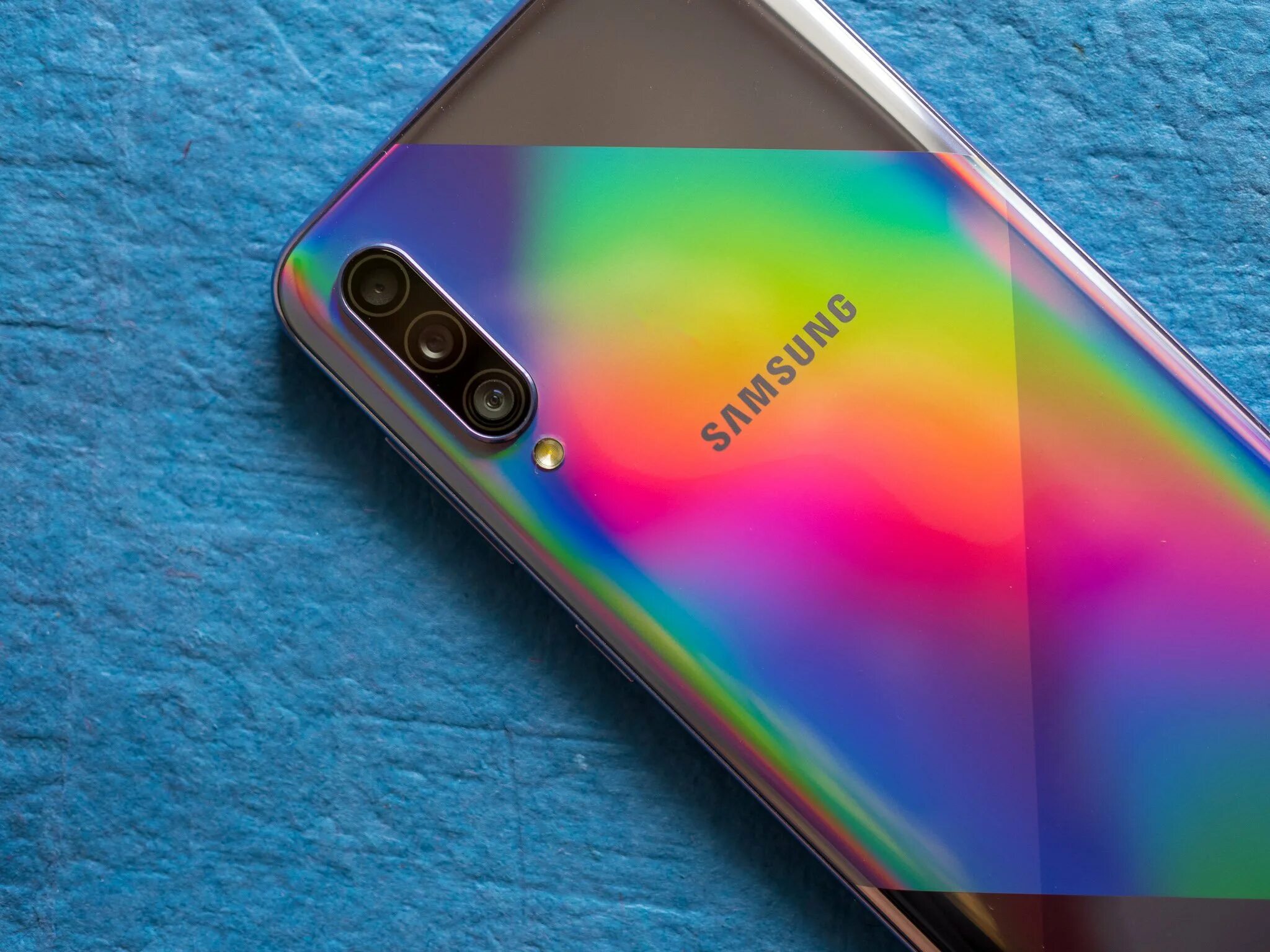 Galaxy a50 android. Самсунг галакси дорогой. samsung galaxy дорогие. samsung galaxy самый дорогой. самый дорогой гэлакси.