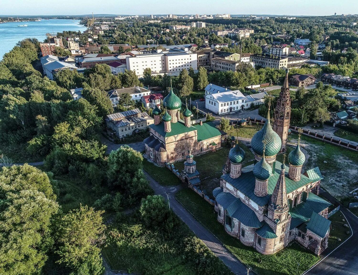 Центр ярославля юнеско. Исторический центр ярославля. ярославль центр города. ярославль наследие юнеско.