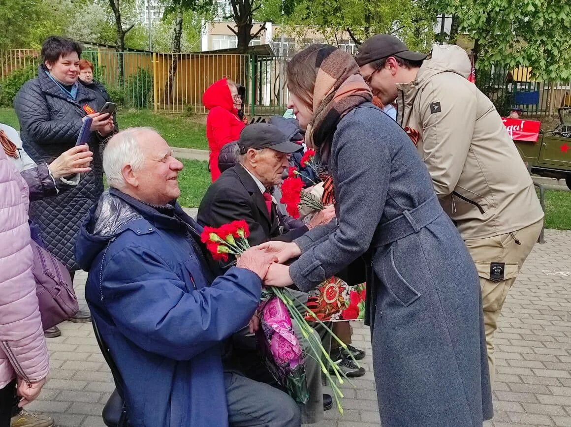 Мероприятия дорога жизни 9 мая. С праздником Великой Победы будем жить. Композиция для ветеранов на 9 мая. Настоящий ветеран Великой Отечественной. Новости сумы телеграм