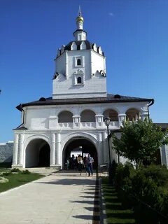 Монастырь городок