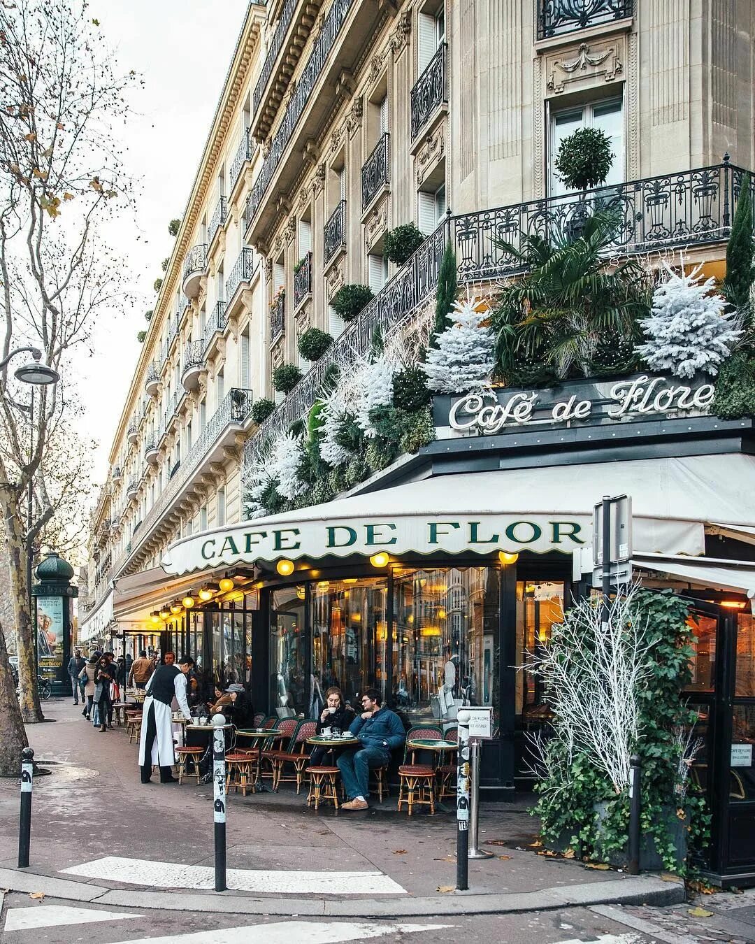 Кафе de Flore Париж. Кафе Париж Cafe de Flore. Гранд кафе Париж. Ресторан Лулу Париж. Кафе де париж