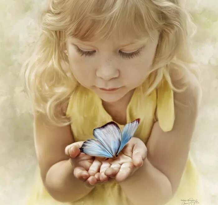 Чудом держится. Девочка с бабочкой. Счастье в ладошках. Доброта радость.