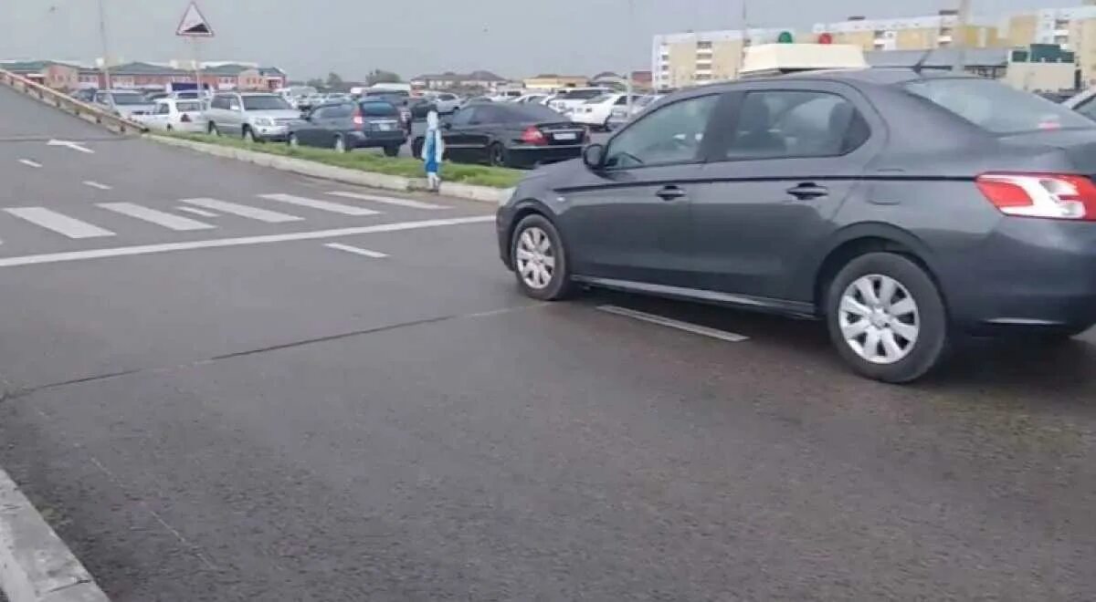 Автодром автоцон. Автодром алматы спеццон. автодром цон алматы. автоцон усть каменогорске.