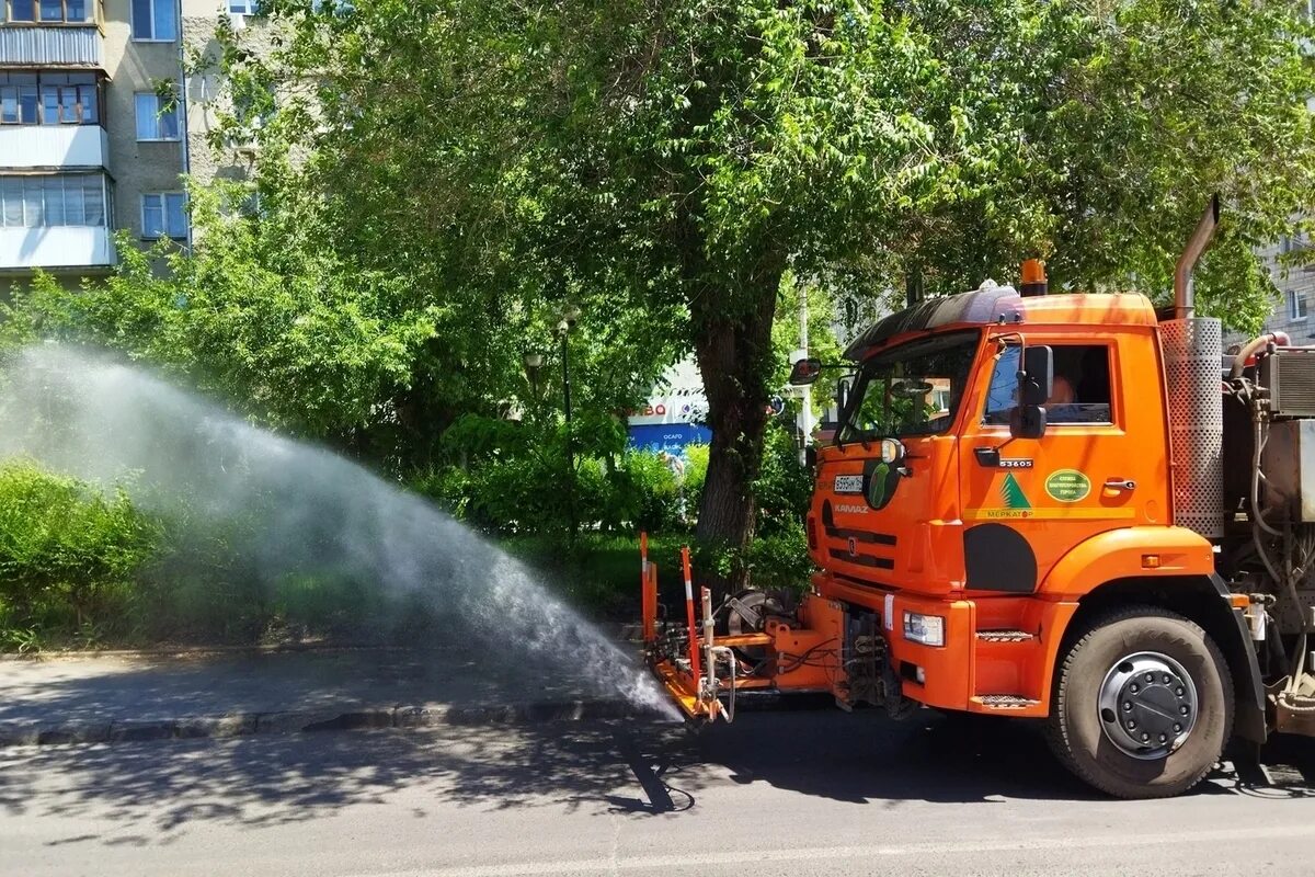 Погода вопреки прогноза была замечательная. Саратов дождь. Саратов Кирова дождь.