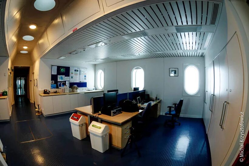 Новый комплекс восток антарктида зимовочный. Новая станция восток в антарктиде. Зимовочный комплекс станции «восток». Станция восток внутри антарктида. Станция восток 2021.