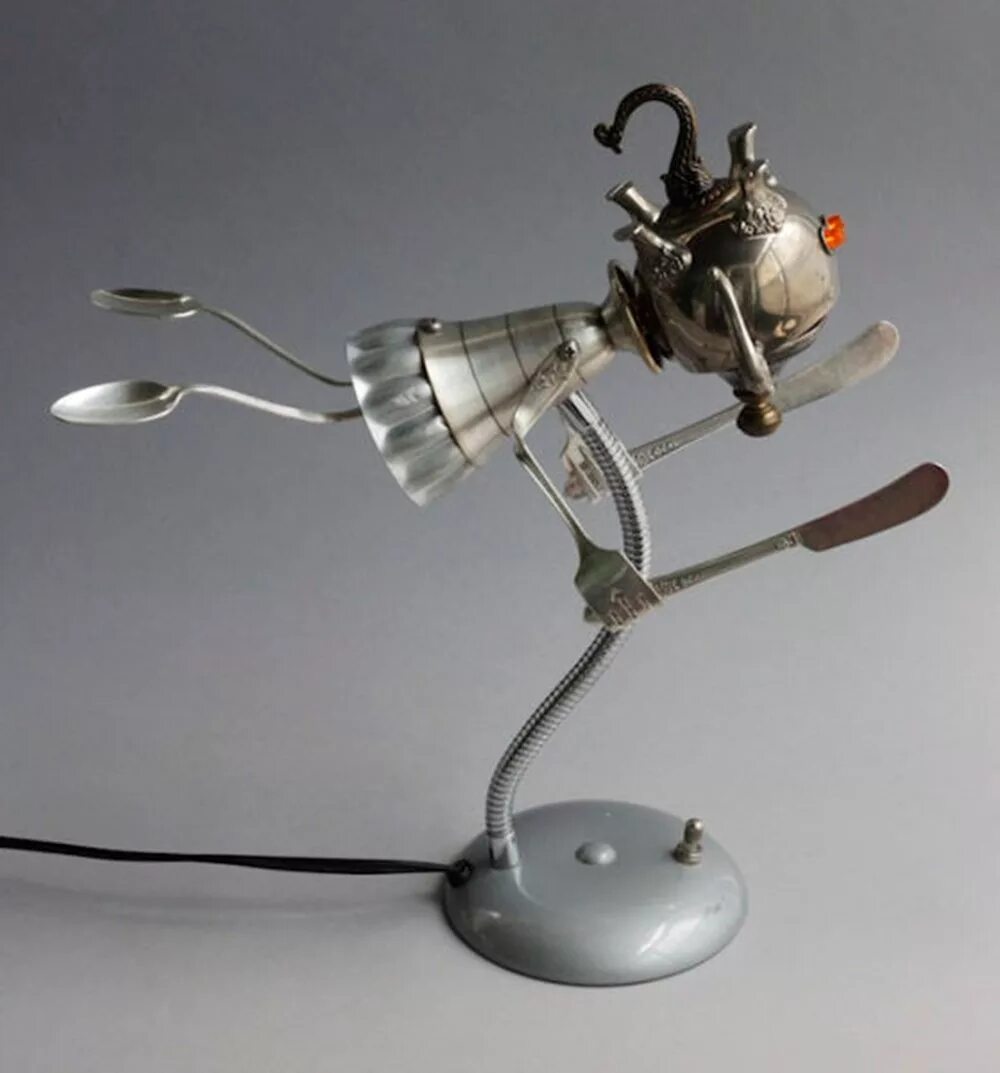 изделия из отходов металла. светильники из хлама. самоделки из стакана. самоделки из металлолома. поделки из металла.