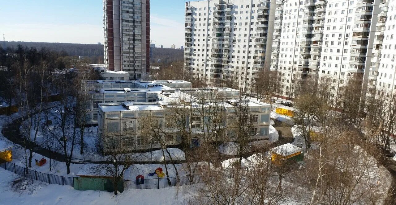 Детский сад ясенево. Школа 1212 Ясенево Вильнюсская. Ясенево проезд Одоевского. Проезд Одоевского Москва. Школа 1212 Ясенево корпус 2.