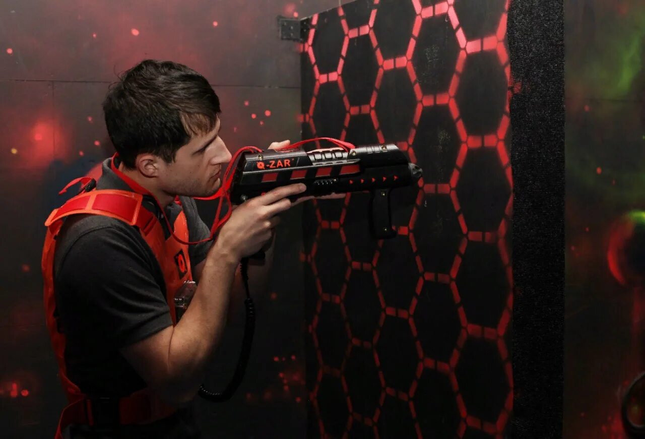 Lasertag Arena. Европолис лазертаг. Лазертаг Арена Москва. Лазертаг Арена телепорт.