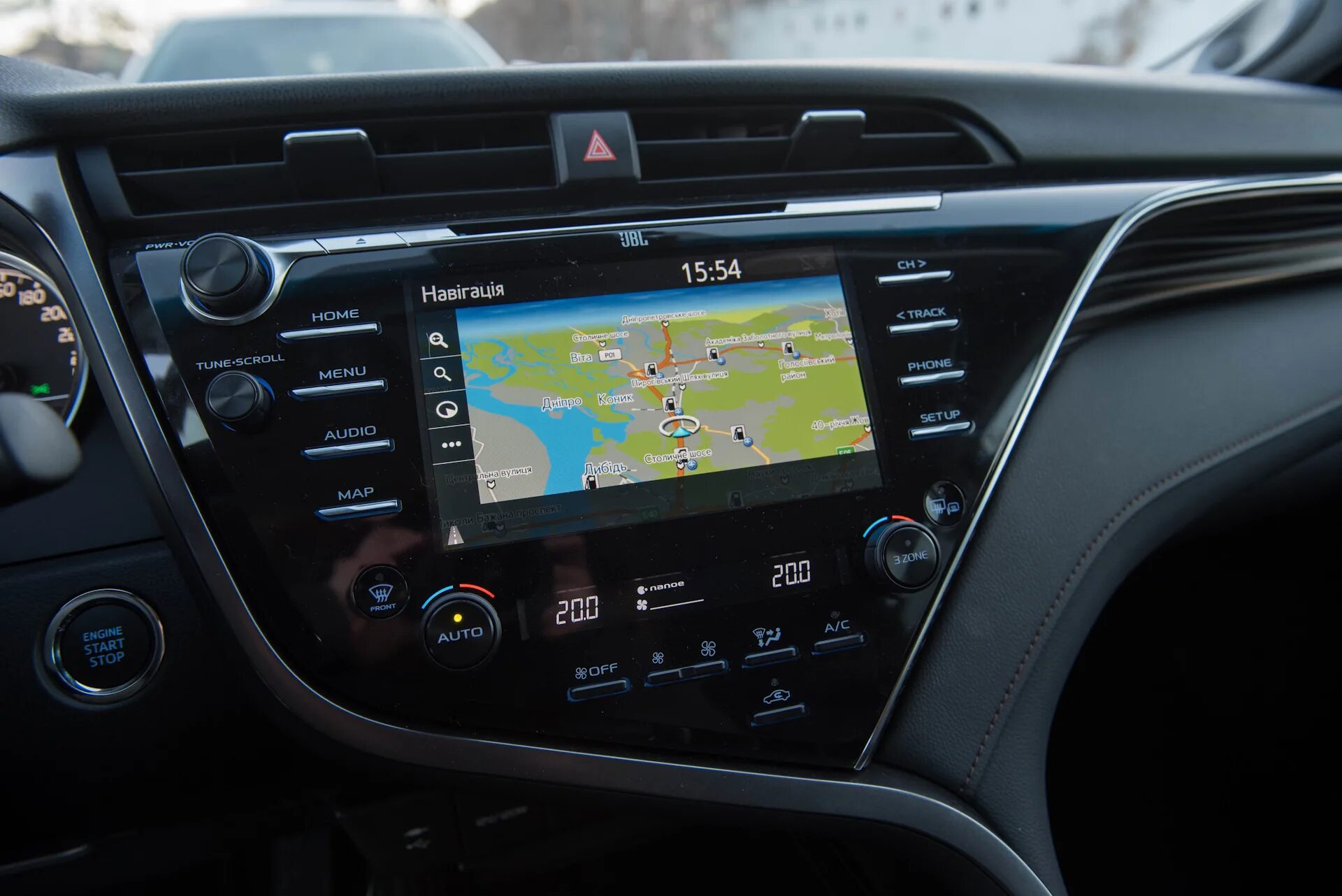 Тойота камри 70 монитор как снимать Кто делала CarPlay в свердловской обл Toyota Camry (XV70), 2 л, 2019 года авт