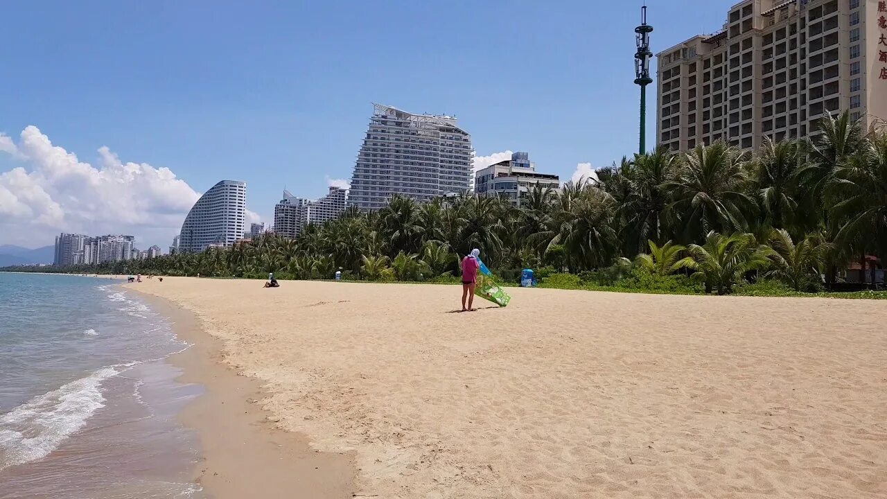 Остров Хайнань Китай. Город Хайкоу остров Хайнань. Хайнань пляжи. Хайкоу Китай пляж. Санья время разница