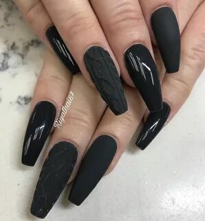 Дизайн ногтей черные длинные