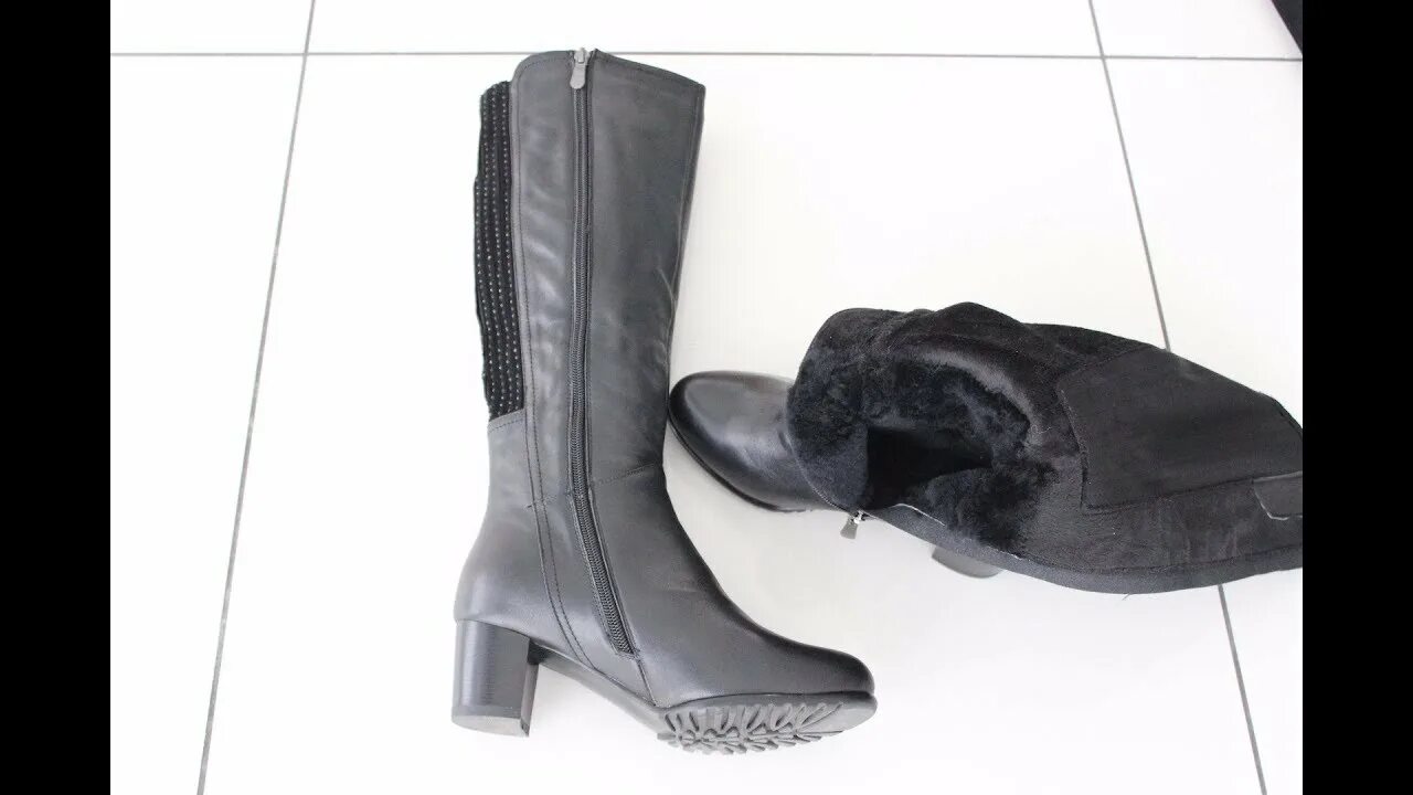 Вставка резинки в голенище сапог. Ушить голенище сапог. Как расширить сапоги. Расширение голенища сапог. Сапоги с резинкой на голенище.