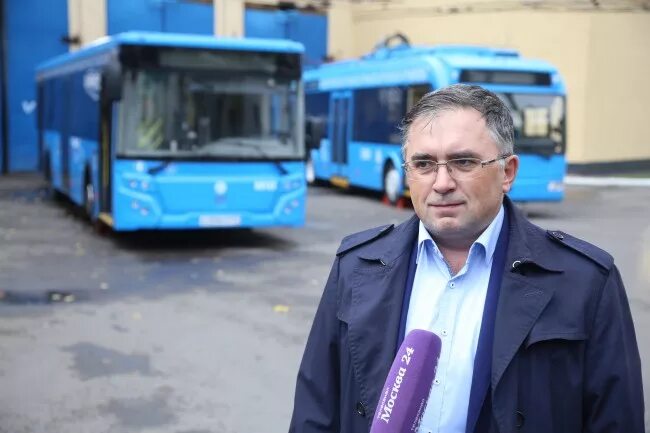 Автобусный парк 3 караганда. Директор автопарка. Директор автобусного парка 6 пассажиравтранс. Начальник автобусного парка. Патп 1 рыбинск.