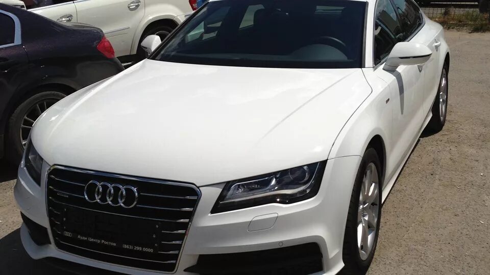 Авито купить ауди 7. Ауди а6 белая. Audi a7 2012 White. Audi a7 Sportback белая. Ауди а6 2012 белая.