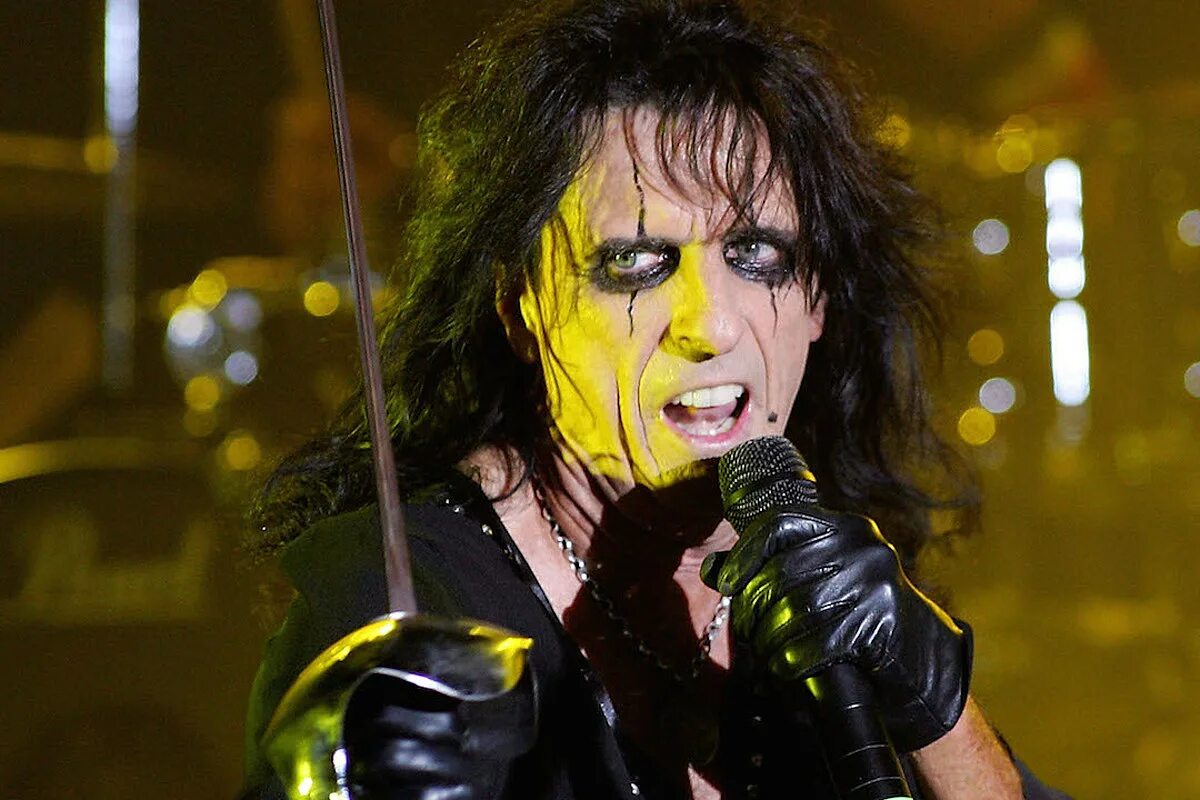 Элис купер лучшее. Элис купер. элис купер фото. солист группы alice cooper.