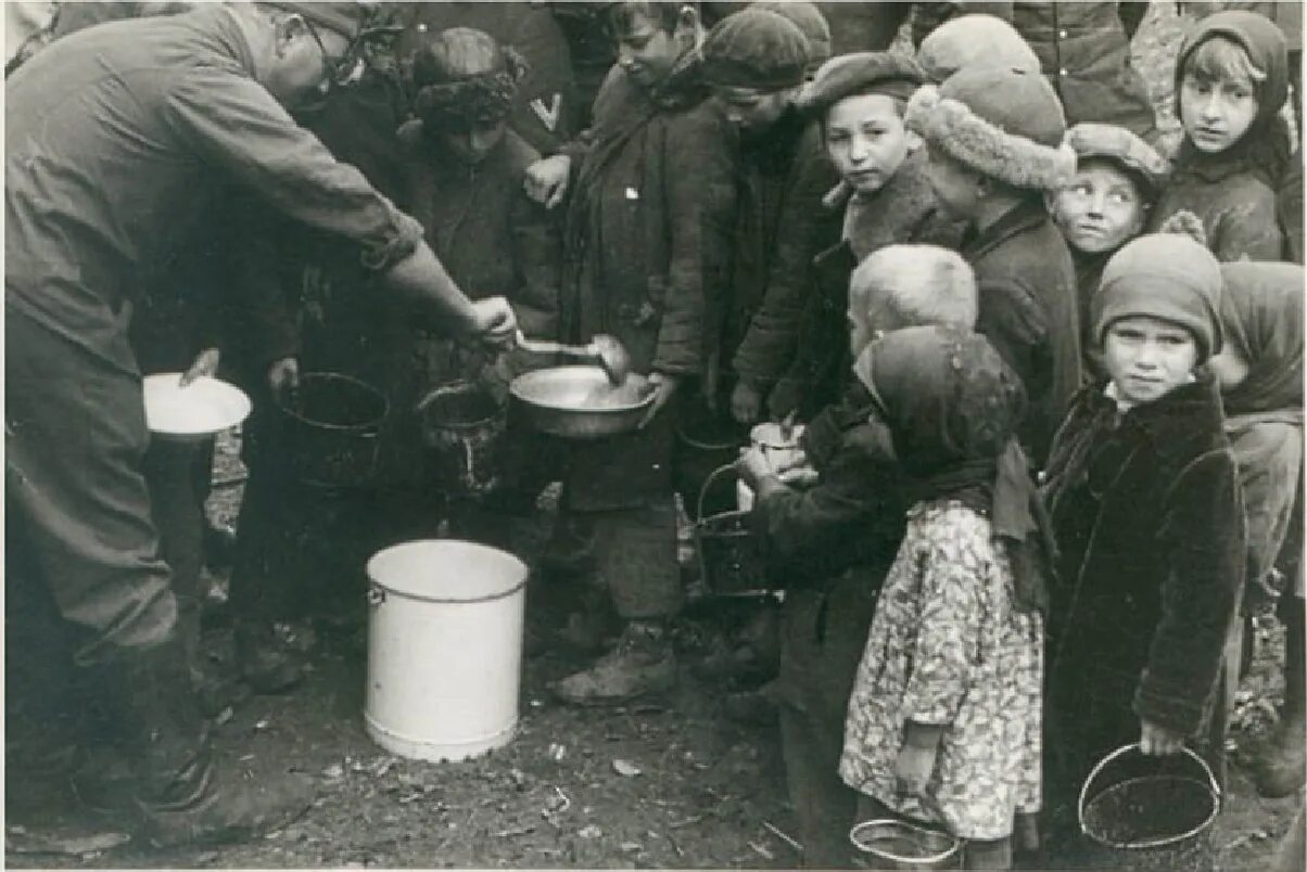 Голодные послевоенные годы. Голод в Великую отечественную войну 1941-1945. Голодающие дети Великой Отечественной войны.