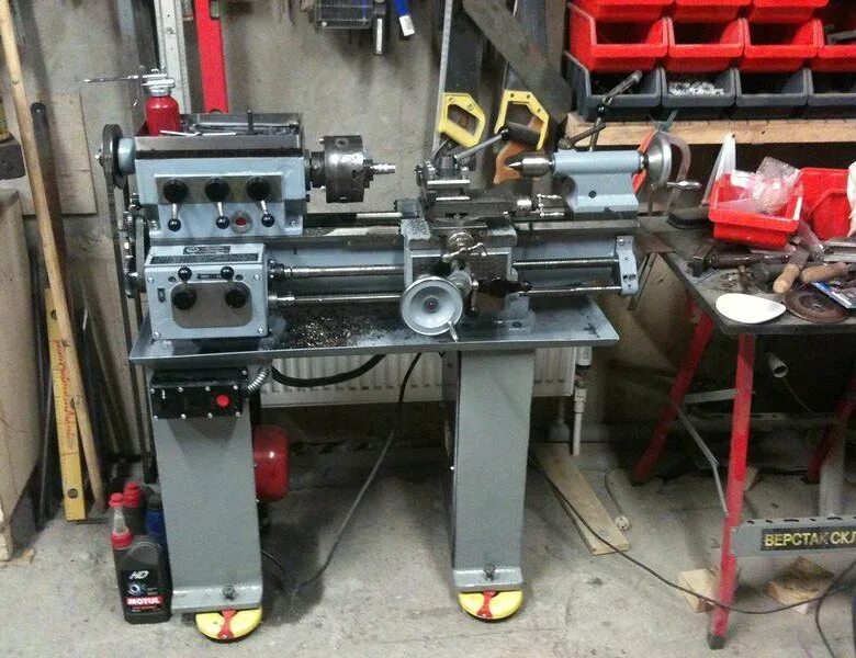 Монтаж токарного станка на фундамент. 1и611п токарный станок. Монтаж станков. Монтаж станка. Тв3 токарный станок.
