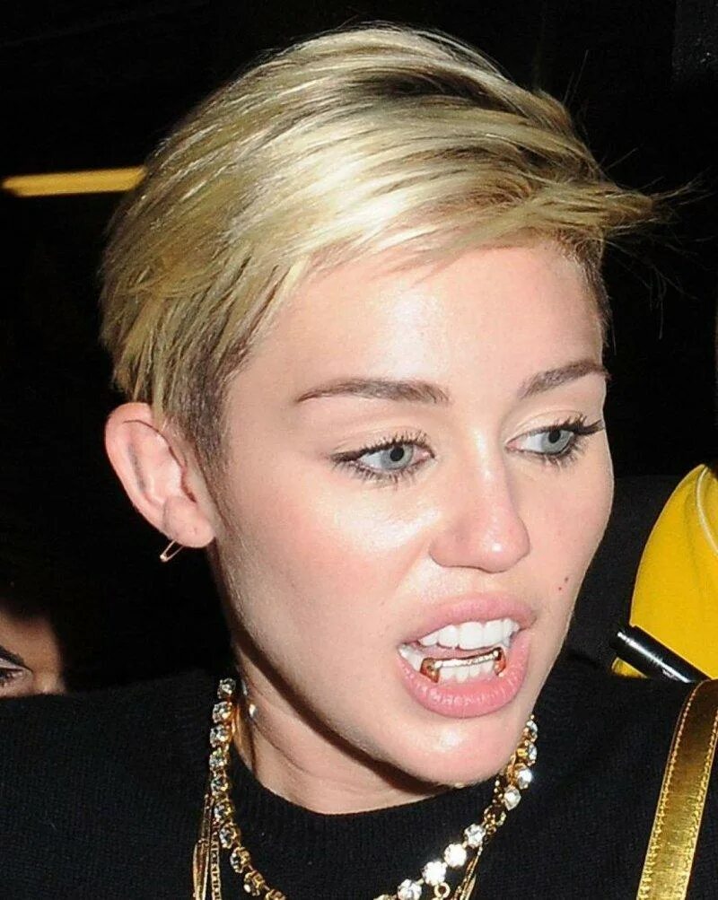 Miley cyrus broken