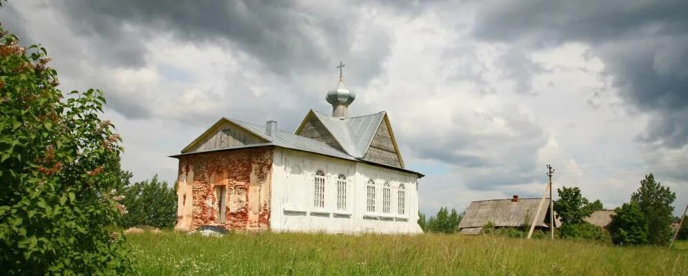 Храм в деревне вятка. Никульчино церковь. Малиновка сосновка кировская область. Храм в деревне вятка. Деревня барыгино тверская область.