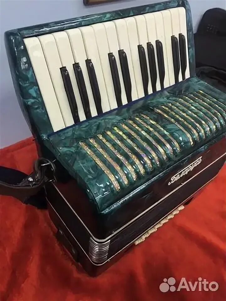 Гармониум музыкальный инструмент. Клавишные roland vr-09. Фисгармония музыкальный инструмент. Металлические инструменты музыкаль. Инструменты роланд.