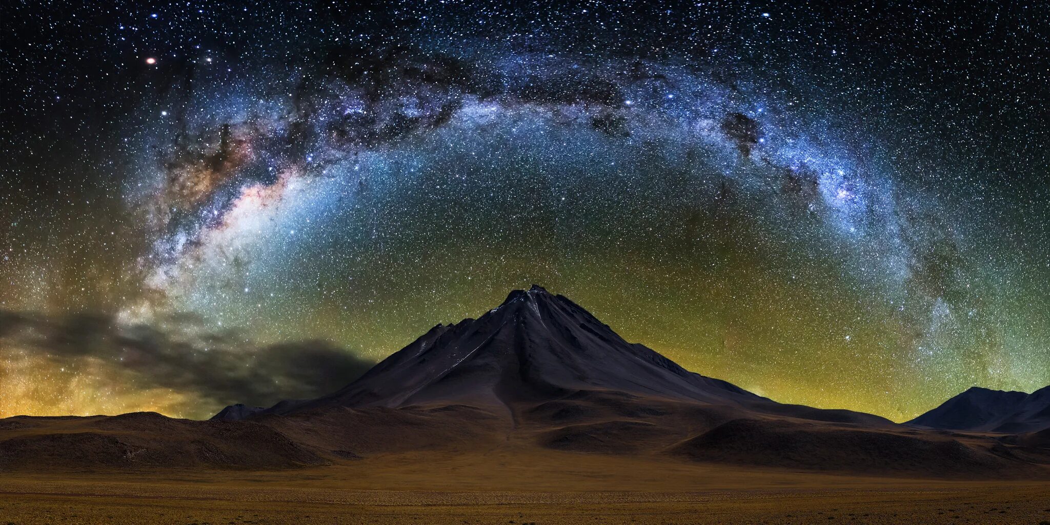 Звезды в пустыне Атакама. Млечный путь. Звездное небо в пустыне. Ночное небо в пустыне.