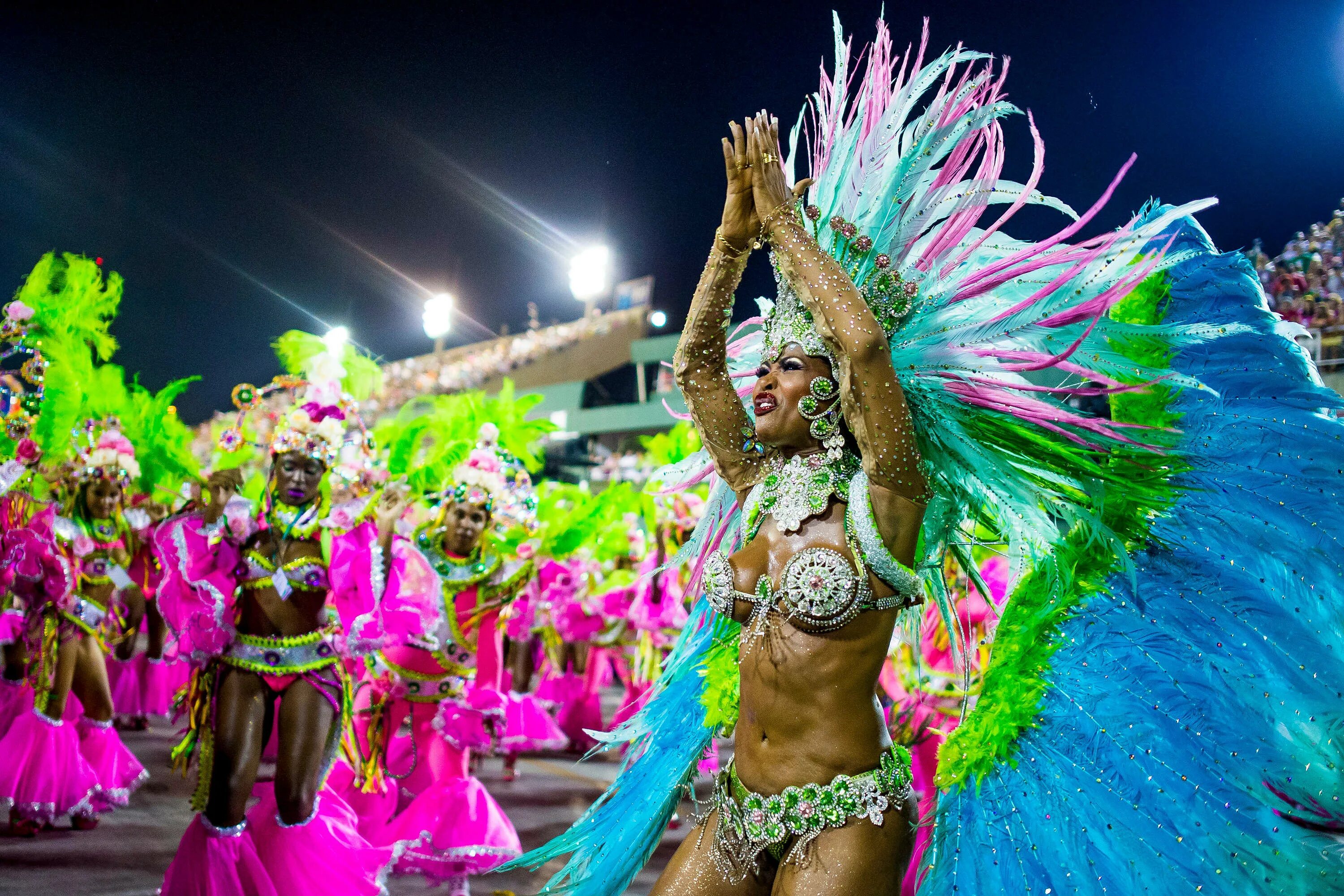 Карнавал содержание. Карнавал в рио-де-жанейро бразилия. карнавал рио (rio carnival). бразилия фестиваль рио де жанейро. бразильский карнавал - rio de janeiro carnival.