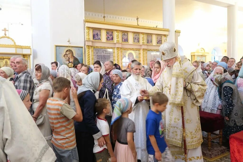 Храм преображения господня на преображенской владимирской области. Преображенский храм в струнино расписание богослужений. Храм преображения господня в струнино. Церковь струнино преображенская внутри. Храм преображения господня в струнино.