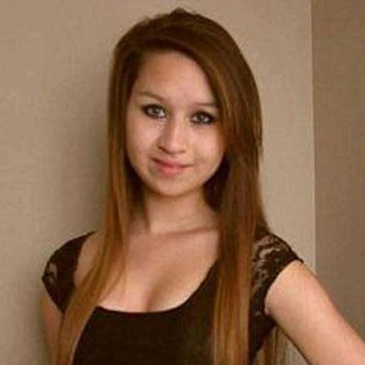 Amanda todd flash. Amanda blogtv. Девственница 15. Masherisha в 15 лет. Сиенна миллер босиком.
