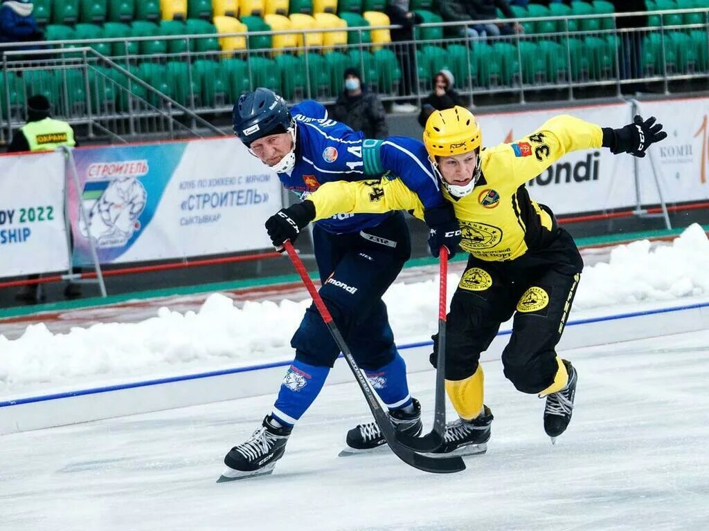 Хоккей с мячом чемпионат россии последние матчи. Хоккей с мячом Чемпионат России 2021-2022. Хоккей с мячом Высшая лига 2021-2022 Чемпионат России. Хоккей с мячом Суперлига. Хоккей с мячом Чемпионат России.