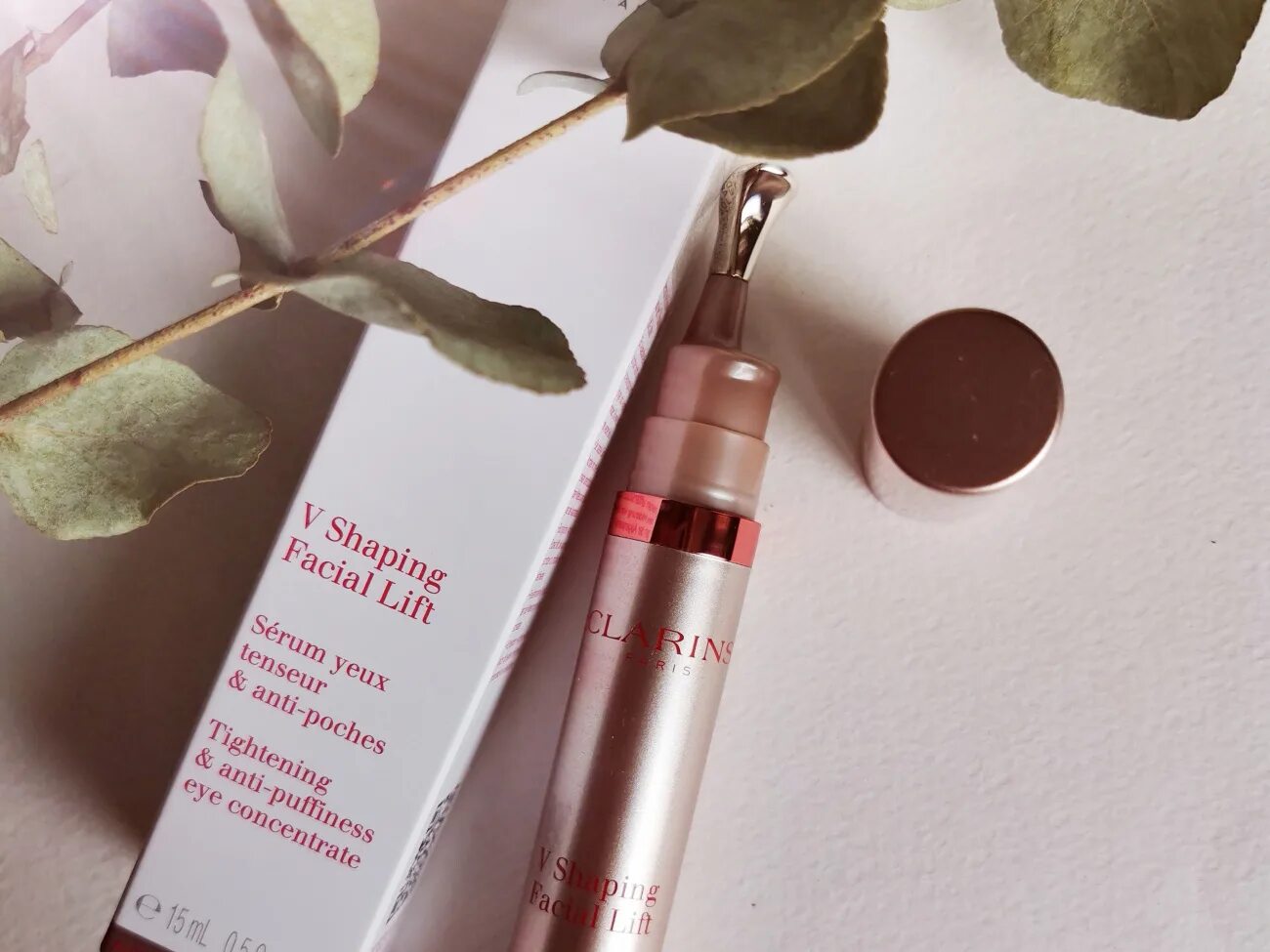 Clarins v shaping facial. Clarins v shaping facial lift. clarins косметика v shaping facial lift. сыворотка, моделирующая контур лица v shaping facial lift 3мл. clarins v shaping facial lift tightening &amp; anti-puffiness eye concentrate.