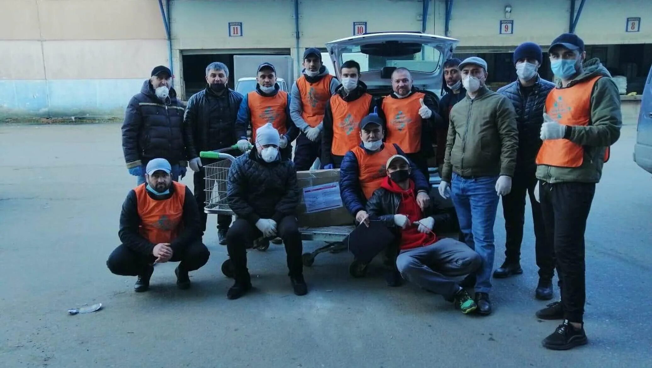 Таджики происшествия. Таджики в Москве. Мигранты Таджикистана. Таджикские мигранты. Таджики в России мигранты.