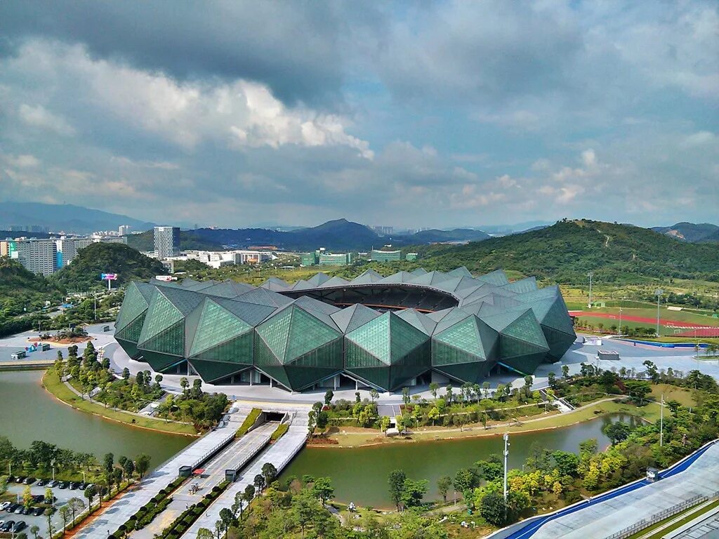 Center stadium. Спортивный центр Универсиады Шэньчжэнь. Стадион Шэньчжэнь Универсиада центр. Спортивный центр Универсиады Шэньчжэнь архитектура. Шэньчжэнь Бэй стадион.