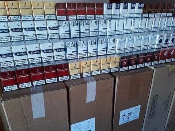 Коробка для сигарет. Блоки сигарет дешево. Блок сигарет. Склад сигарет. Сигареты 10 пачек winston.