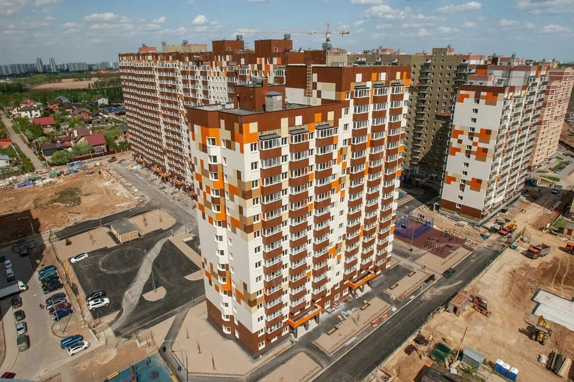 Жк зеленые аллеи видное. Зеленые аллеи застройщик. Жк зеленые аллеи видное. Жилой комплекс зеленая аллея в видном. Видное зеленые аллеи пруд.