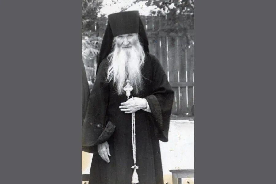 Схиархимандрит иларион удодов. Схиархимандрит варсонофий (плиханков). Амвросий оптинский икона. Схиархимандрит варсонофий оренбург. Отец севастиан карагандинский.