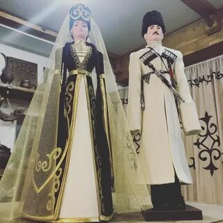 Адыгейский национальный костюм женский