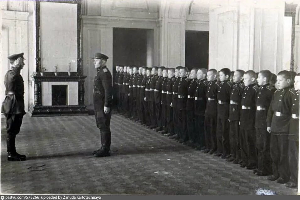 Профессиональное техническое училище в ссср. Фзу (фабрично-заводское училище) в саратове. Школы в императорской россии. История создания училищ. Фзо в ссср.