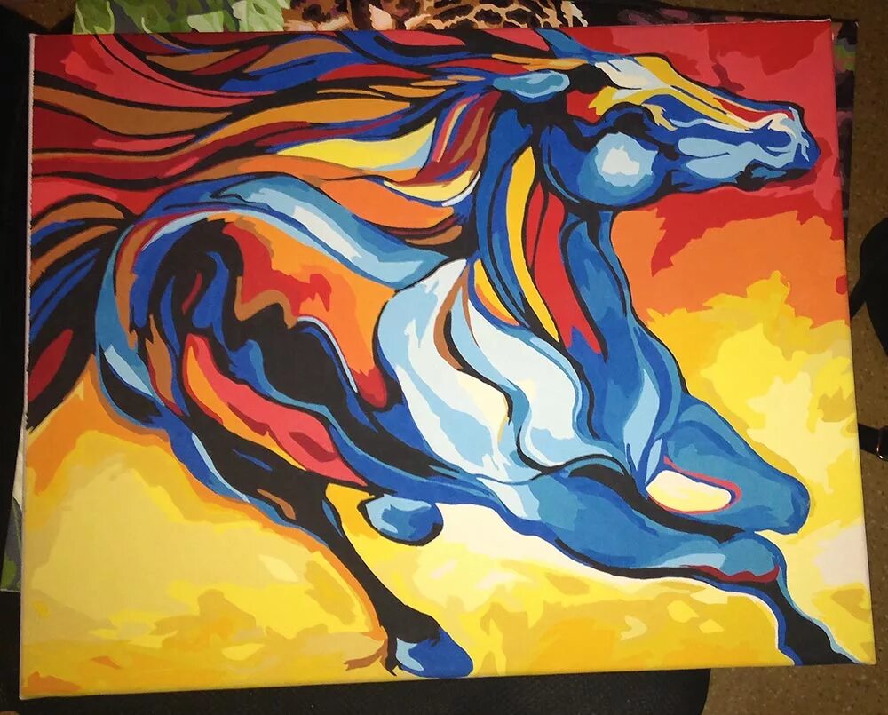 Volkswagen жук и хиппи. Как выглядит раскрашенный. Разукрасить автомобиль. Как выглядит раскрашенный. Картина по номерам веселые лошадки.