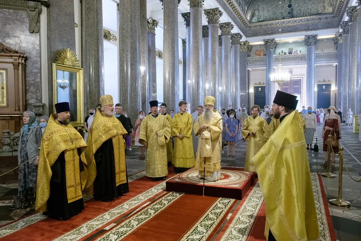 Всенощное бдение святому. Храм Варсонофия Казань. Всенощное бдение. Всенощное бдение Союз.