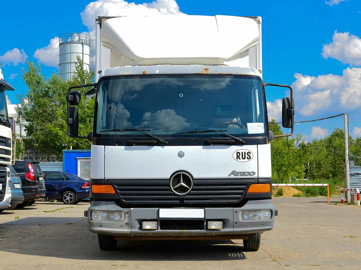 Мерседес Бенц Атего 815. Мерседес Бенц 815 Атего 2001. Mercedes-Benz 815 грузовой фургон. Фургон Мерседес 815. Купить мерседес бу грузовую