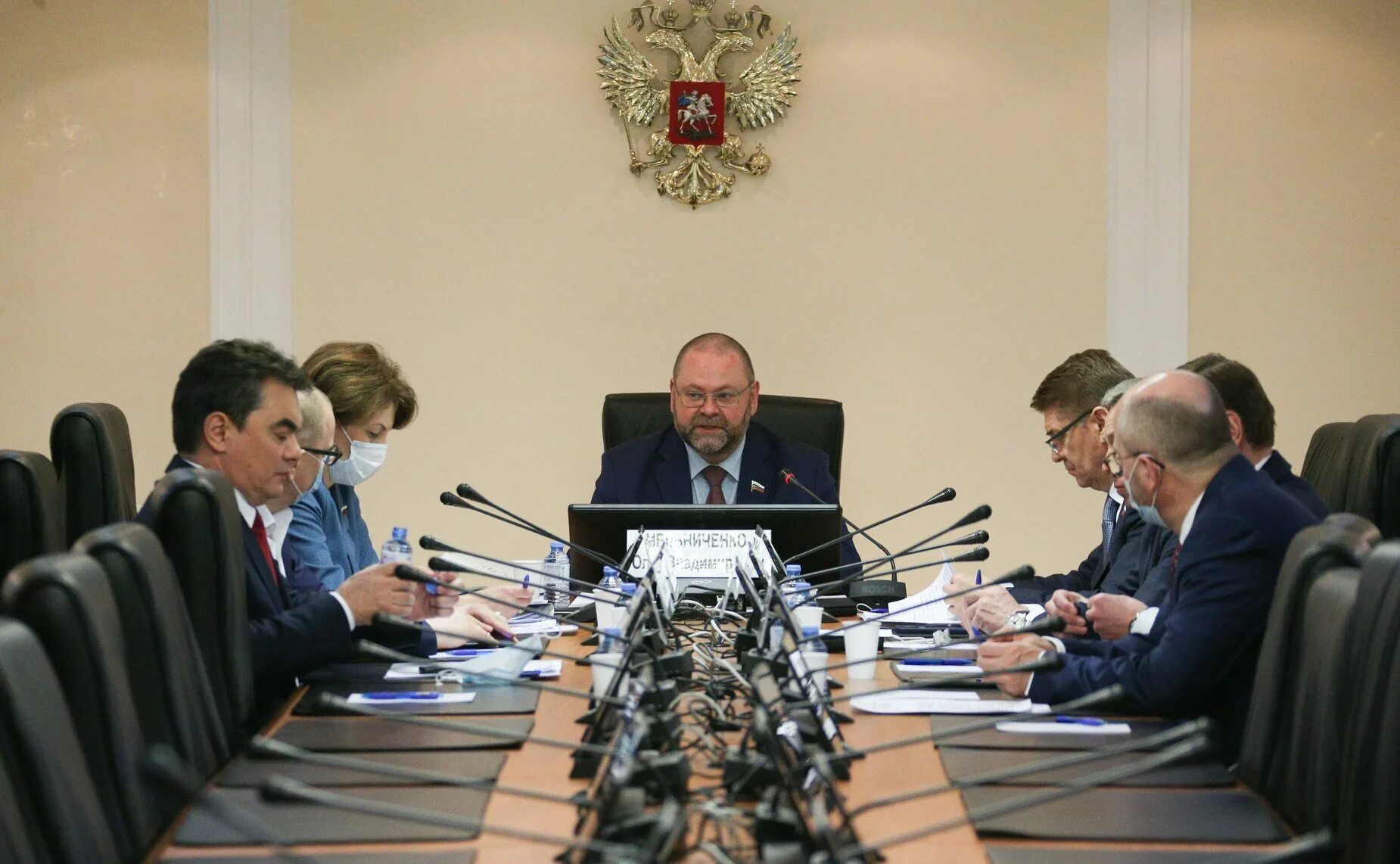 Сенатор сергей леонов. Комитет по региональной политике и местному самоуправлению. Гусев денис владимирович совет федерации. Заседание комитета совета федерации по делам севера. Регионального развития игорь шорников.