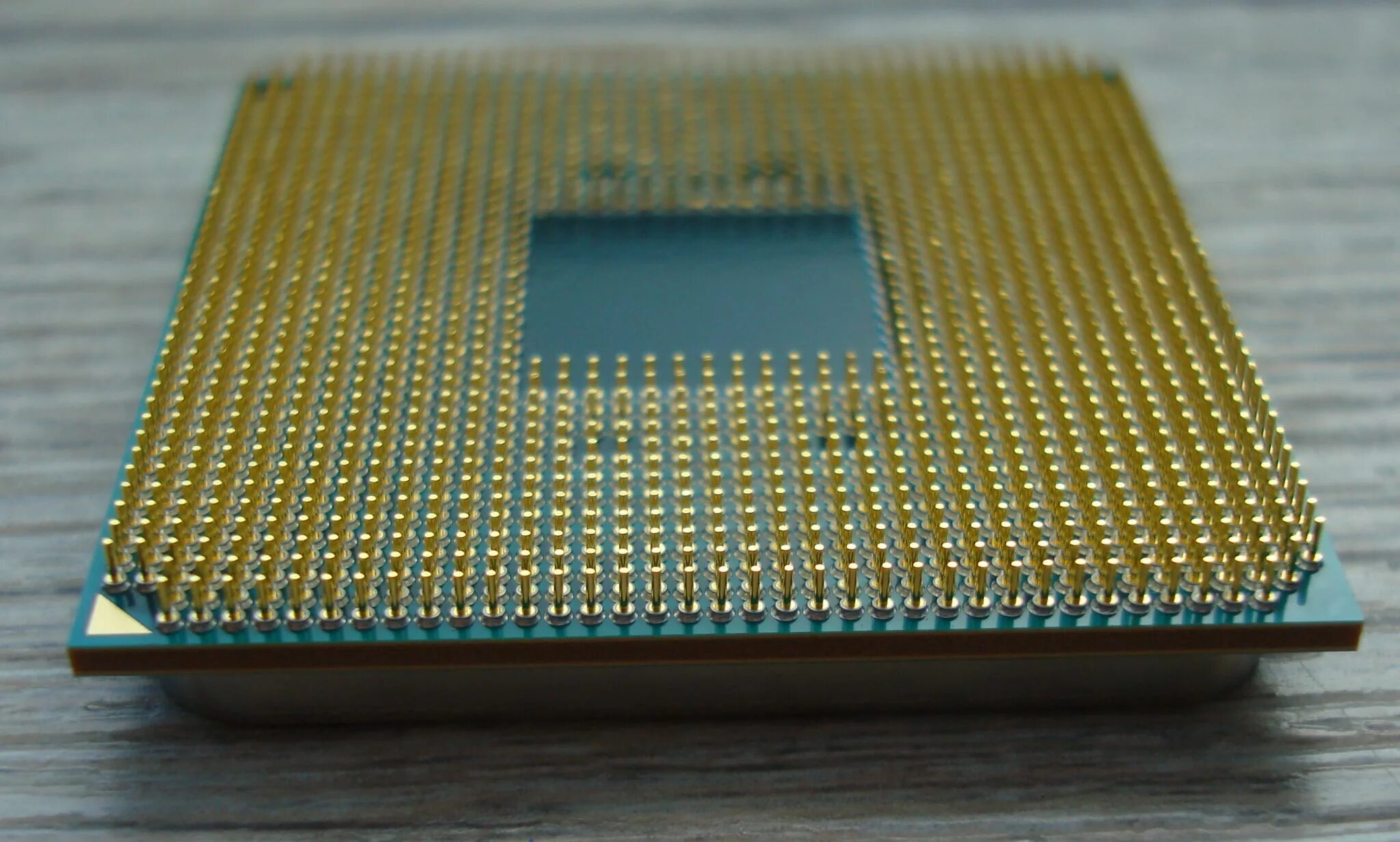 Ryzen 7 2700. Процессор AMD Ryzen 7. Ножки процессора AMD am4. Ryzen 2700x. Райзен какой сокет