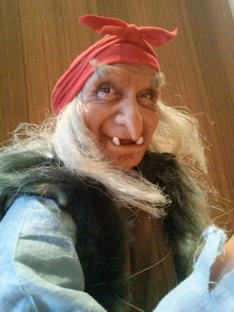 Баба яга ольга смольникова. Кукла баба яга. Как сделать зубы бабы яги. Баба яга блоггер. Как сделать зубы бабы яги.