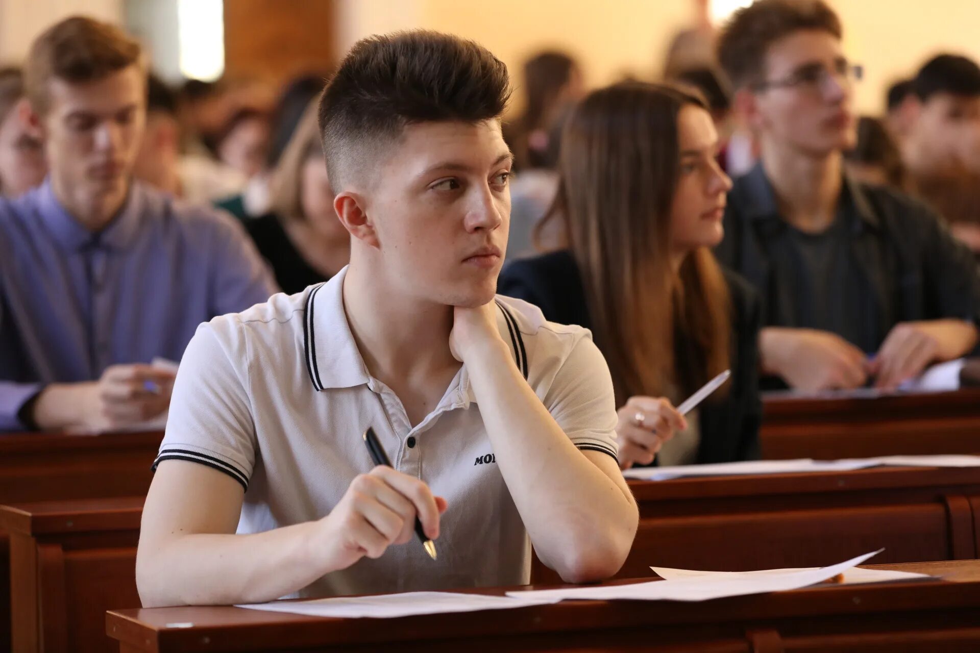 Финансовый университет при правительстве рф москва выпускники 2014. Московский финансовый университет при правительстве рф. Студенты финансового. Лекционный зал в музее. Финансовый университет при правительстве рф москва изнутри.