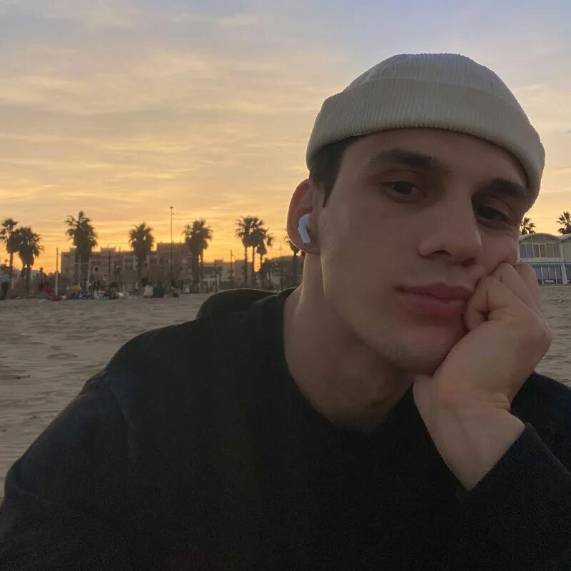 тимур рахманов с женой. хасбулат рахманов азнаур. хасбулат новая версия 2023. хасбулат новая версия 2023. хасбулат новая версия 2023.