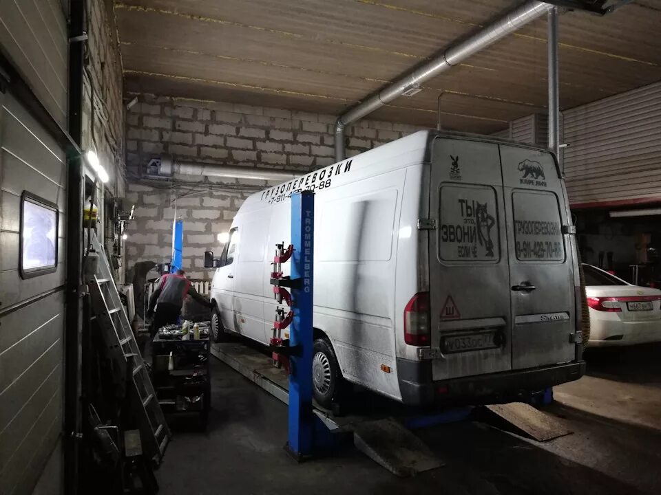 Мерседес спринтер схождение. Сервис мерседес спринтер. Сервис мерседес спринтер. Микроавтобус мерседес бенц спринтер. Mercedes-benz sprinter.