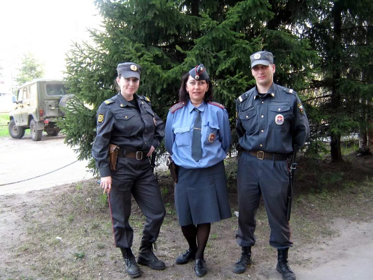 Девушки ппс. Форма милиции. Женская Полицейская форма ППС. Старая форма милиции. Российский полицейский.